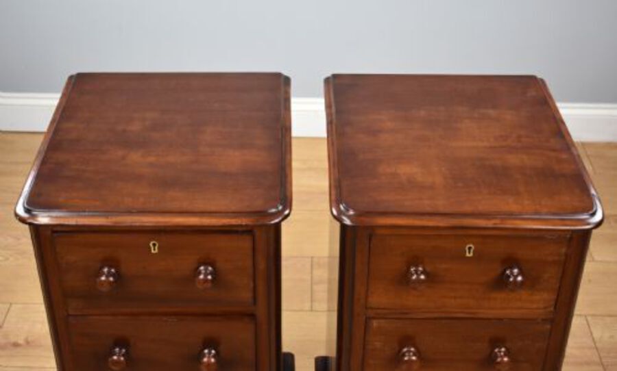 Antique Pair of Victorian Mahogany Bedside Chests