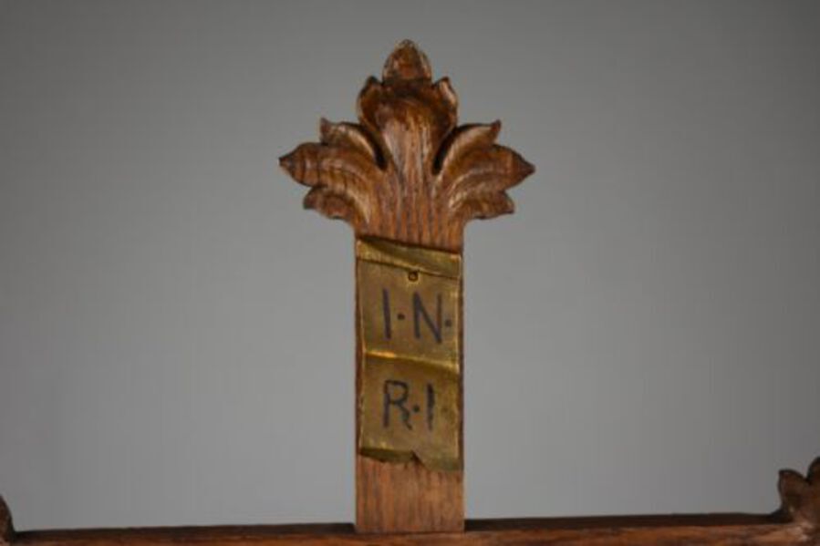 Antique Early 20th Century Carved Oak Crucifix