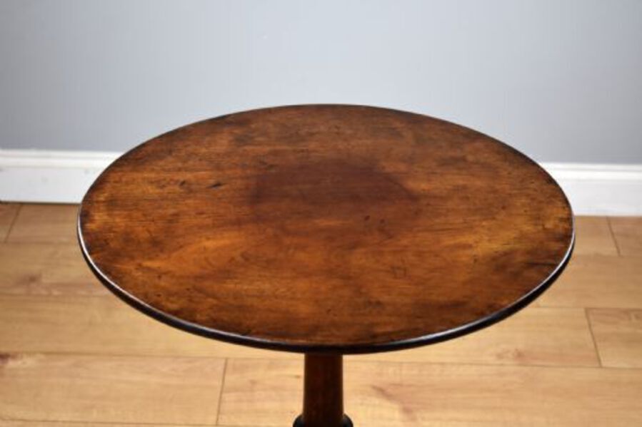 Antique George III Mahogany Tripod Table