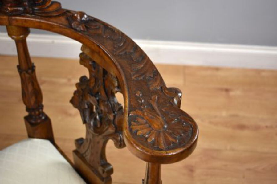 Antique Victorian Mahogany Carved Love Seat