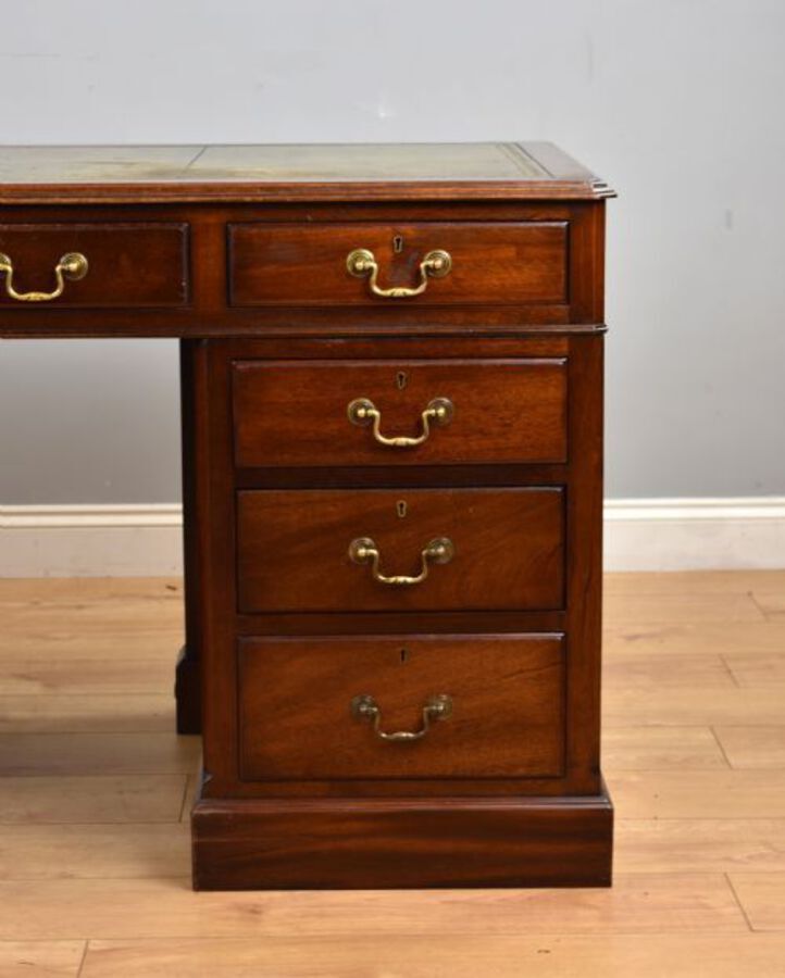 Antique 1960S Mahogany Pedestal Desl