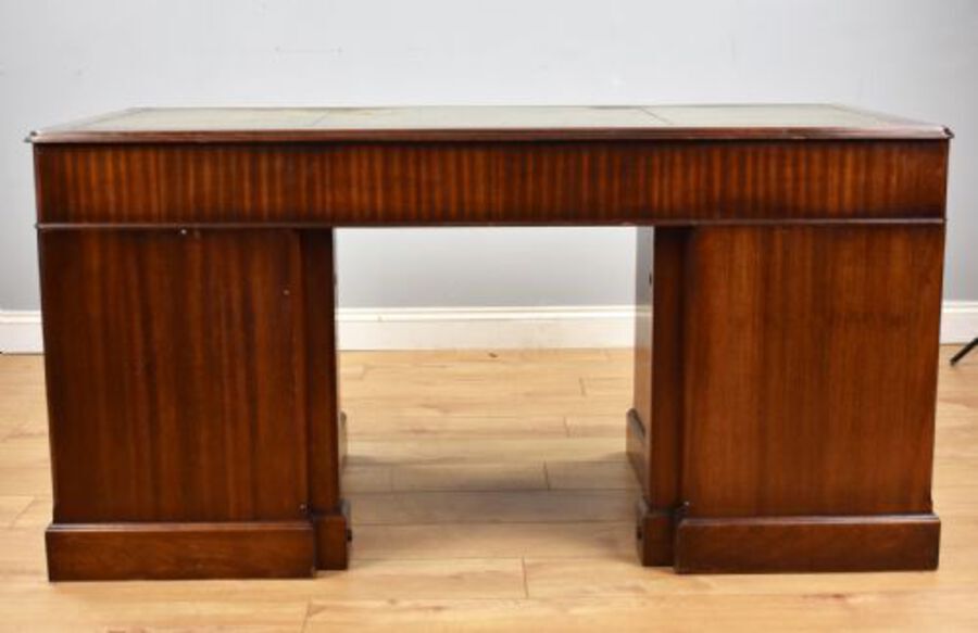 Antique 1960S Mahogany Pedestal Desl