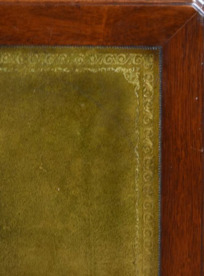 Antique 1960S Mahogany Pedestal Desl