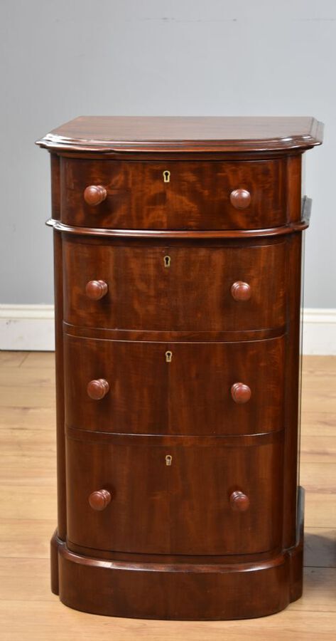 Antique Pair of Victorian Mahogany Bow Front Bedside Chests