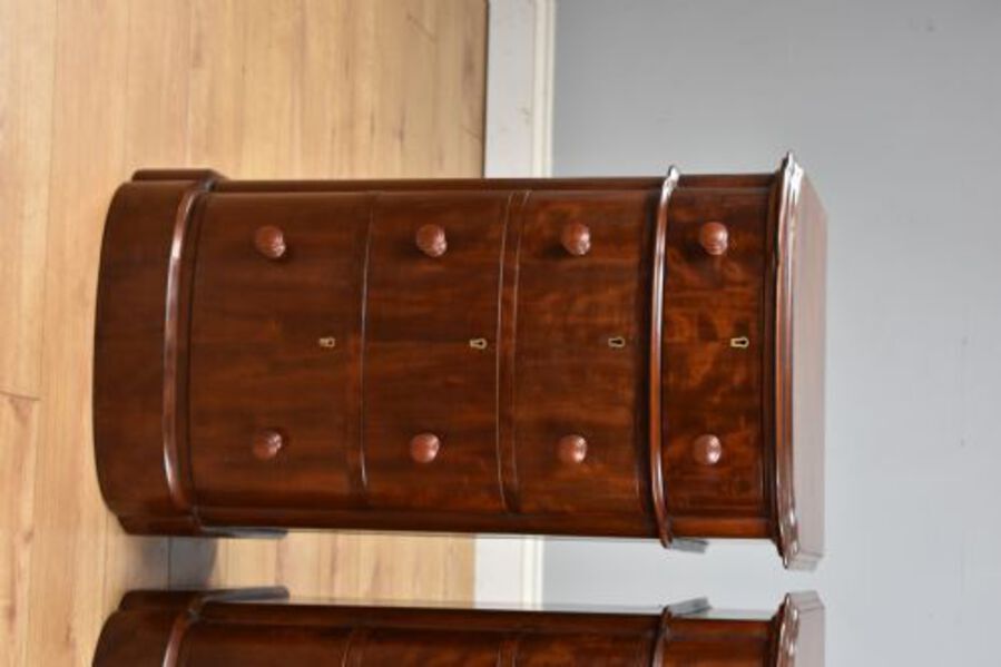 Antique Pair of Victorian Mahogany Bow Front Bedside Chests