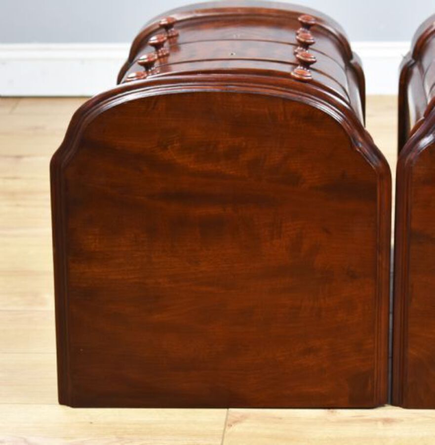 Antique Pair of Victorian Mahogany Bow Front Bedside Chests