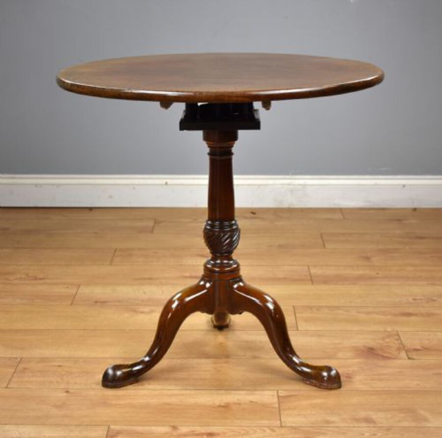 Antique George III Mahogany Tripod Table