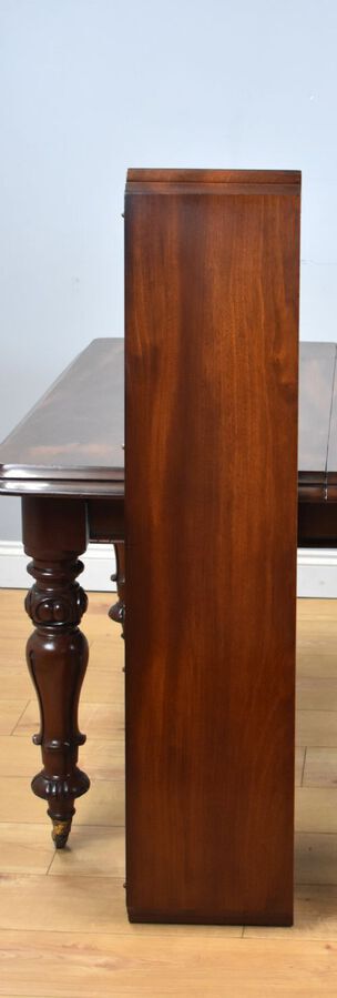 Antique Victorian Mahogany Extending Dining Table