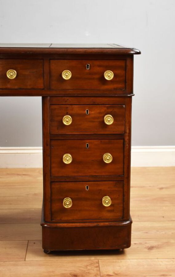 Antique Victorian Mahogany Pedestal Desk
