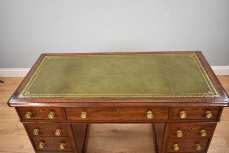 Antique Victorian Mahogany Pedestal Desk