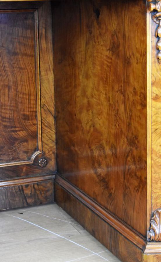 Antique Victorian Burr Walnut Kidney Shaped Desk