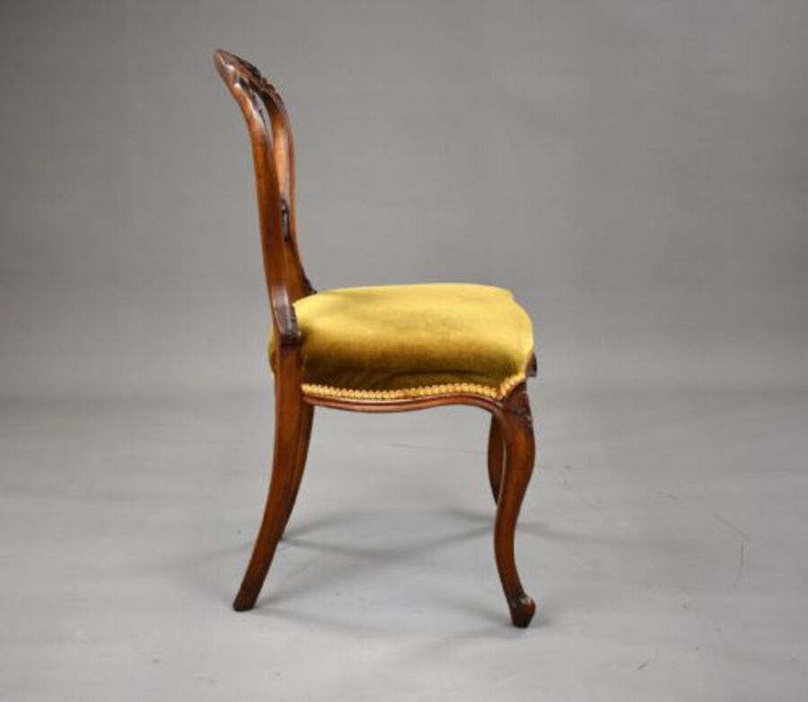 Antique Set Four Victorian Walnut Dining Chairs