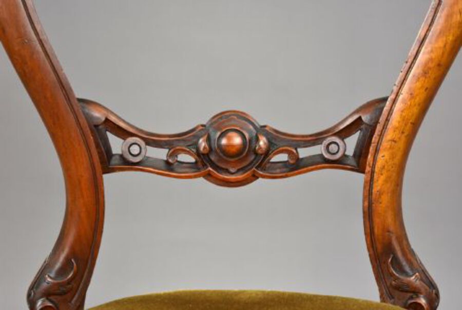 Antique Set Four Victorian Walnut Dining Chairs