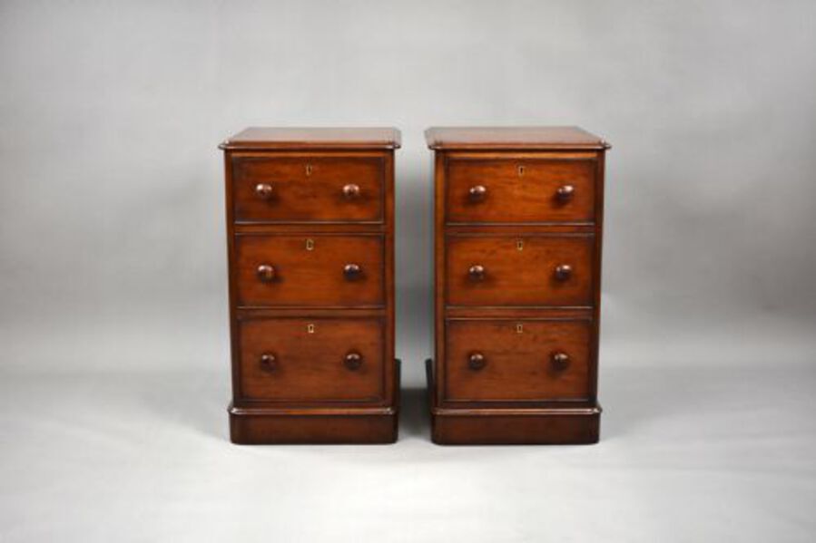 Antique Pair Victorian Mahogany Bedside Chests