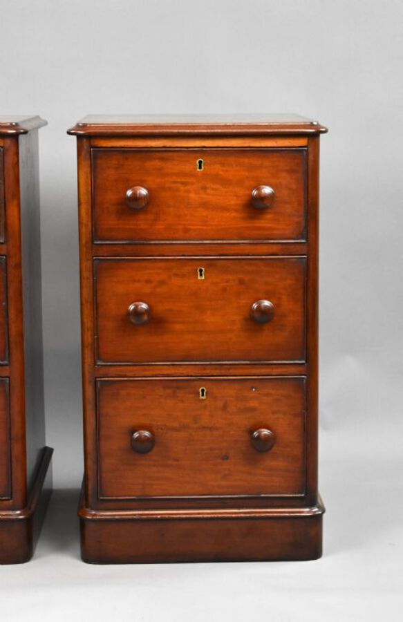 Antique Pair Victorian Mahogany Bedside Chests