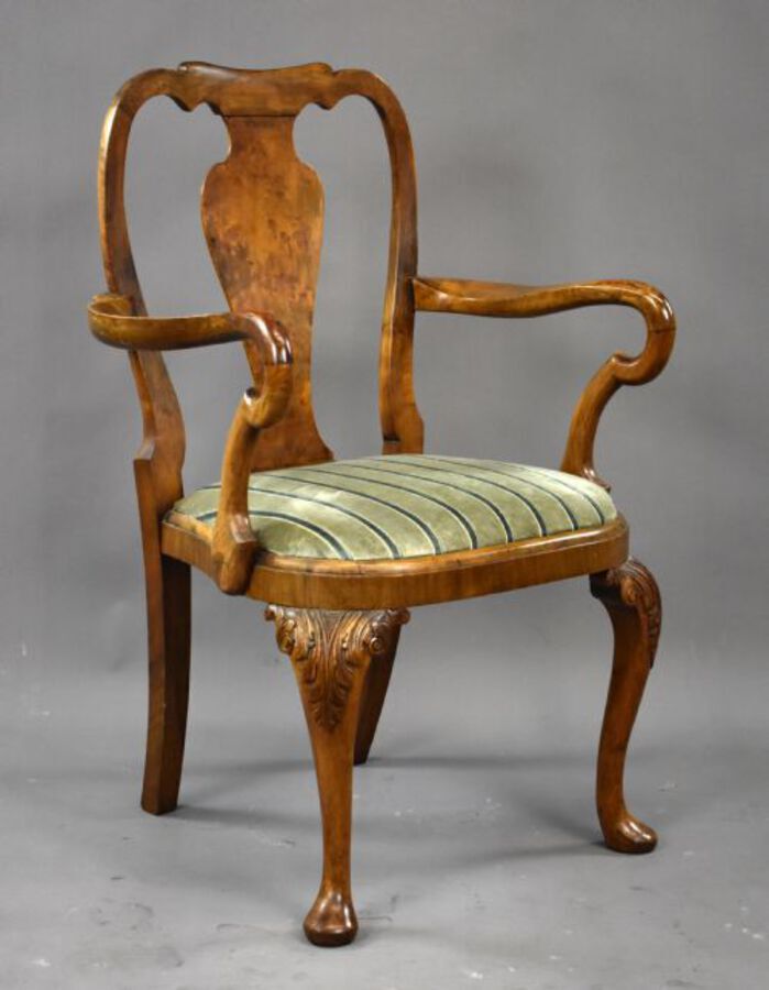 Antique Queen Anne Style Burr Walnut Table & Chairs
