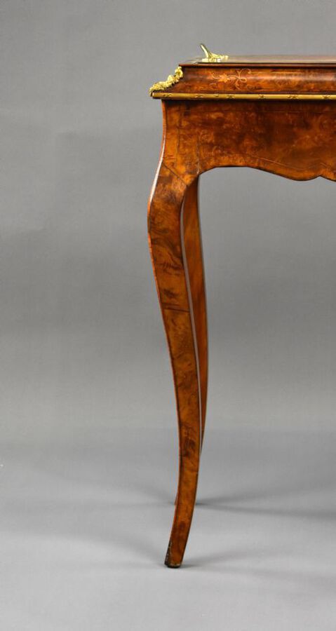 Antique Victorian Burr Walnut Inlaid Jardiniere