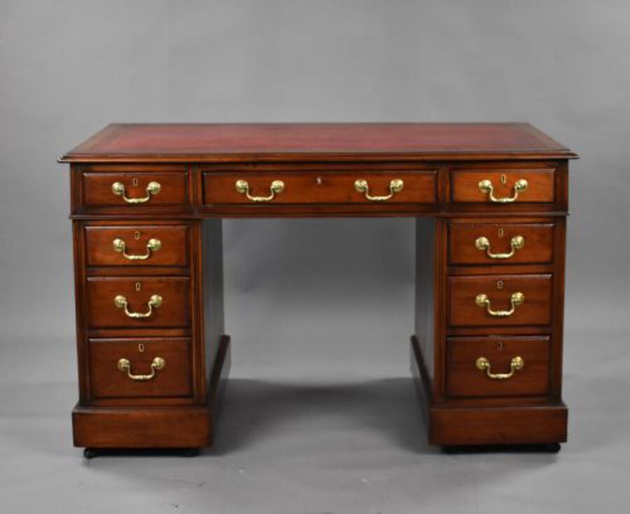 Edwardian Mahogany Pedestal Desk