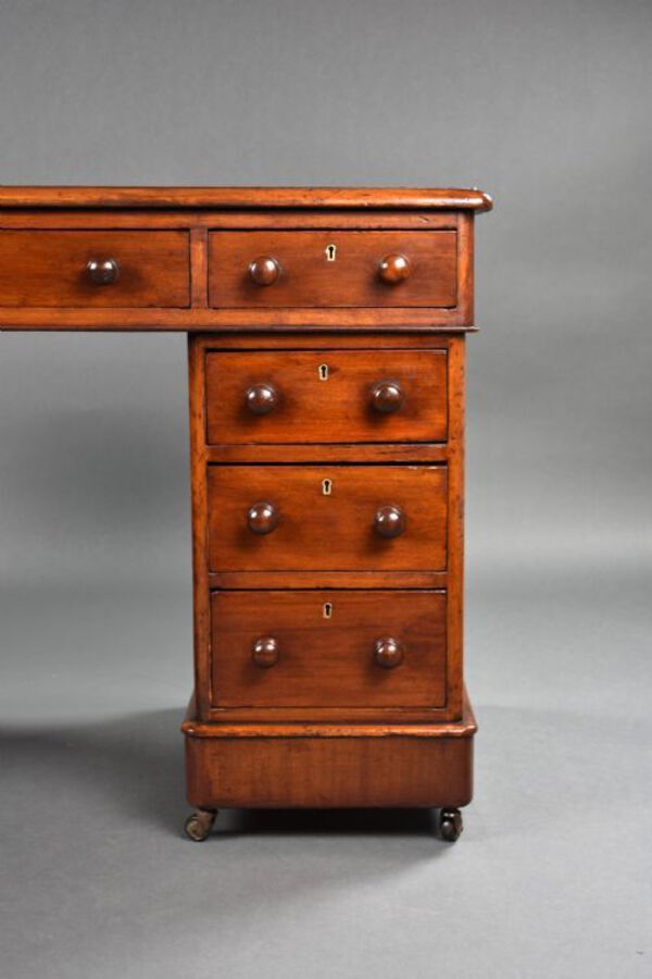 Antique Victorian Mahogany Pedestal Desk