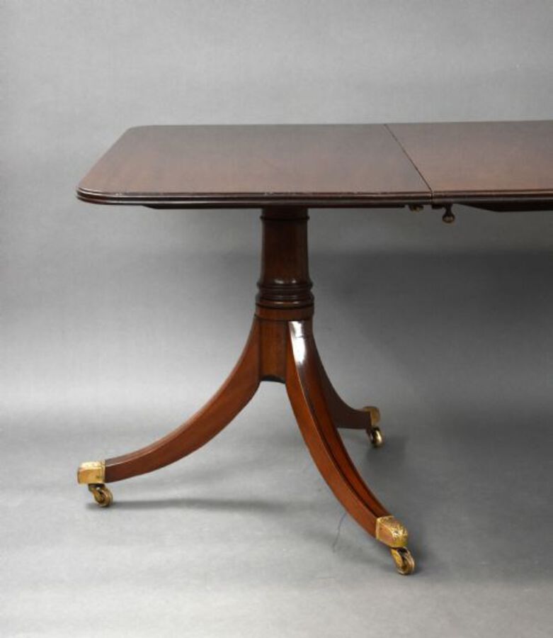 Antique 19th Century Mahogany Pedestal Dining Table