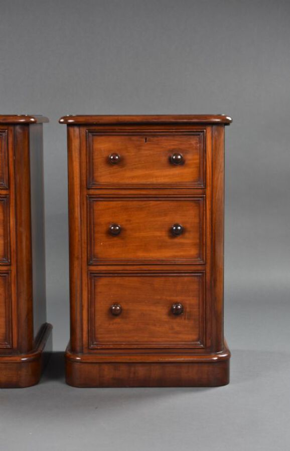 Antique Pair Victorian Mahogany Bedside Chests