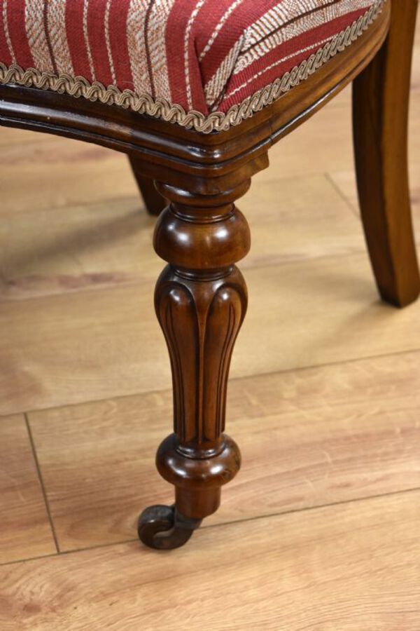 Antique Victorian Mahogany Extending Dining Table & 10 Chairs