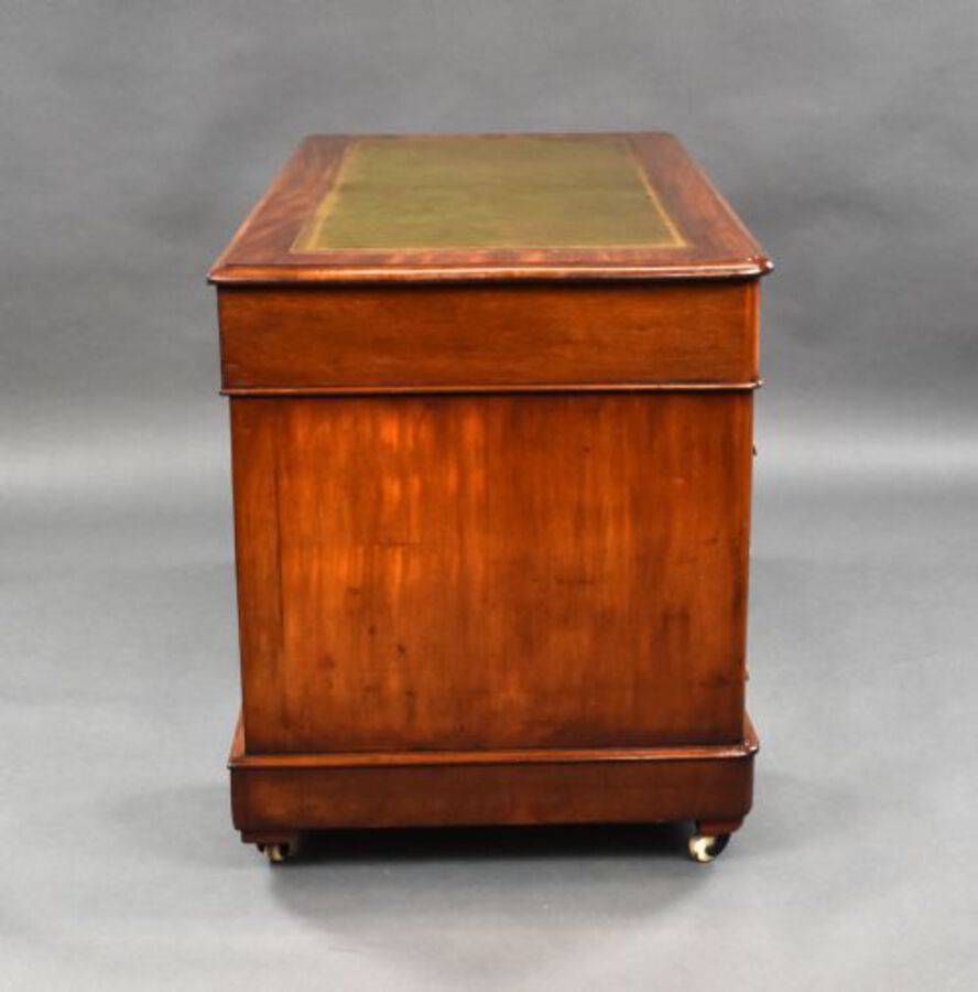 Antique Victorian Mahogany Pedestal Desk