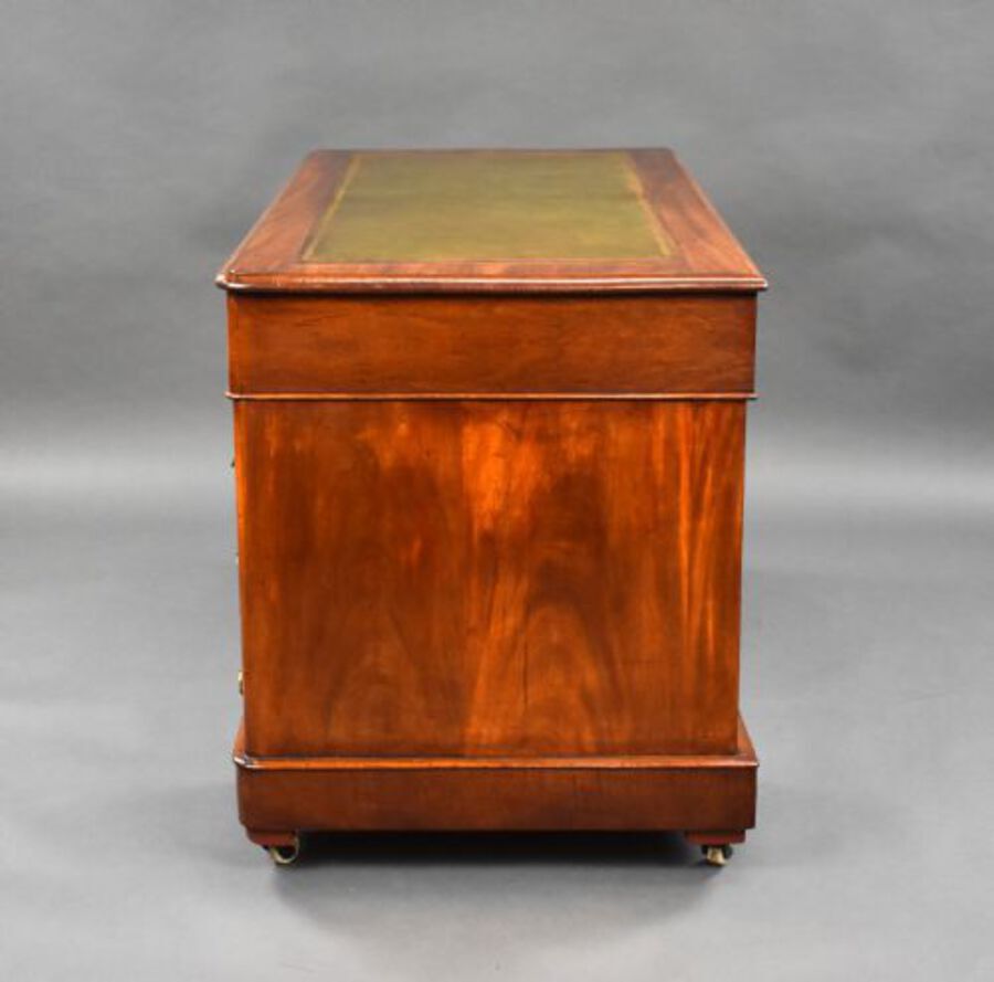Antique Victorian Mahogany Pedestal Desk