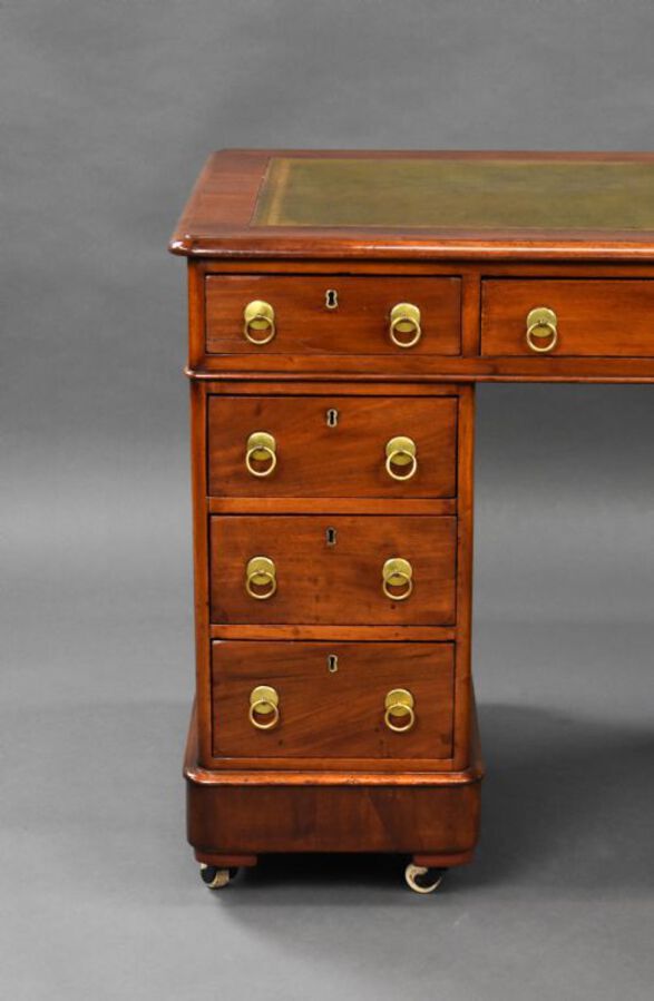 Antique Victorian Mahogany Pedestal Desk