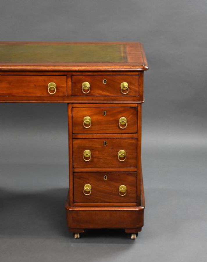 Antique Victorian Mahogany Pedestal Desk