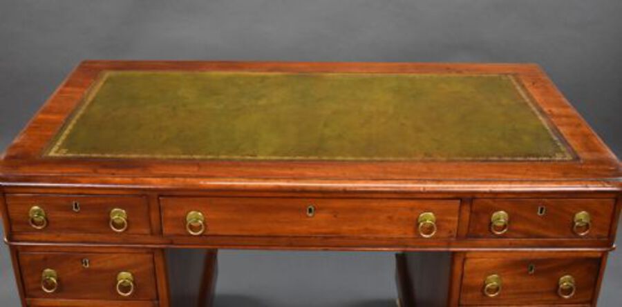 Antique Victorian Mahogany Pedestal Desk