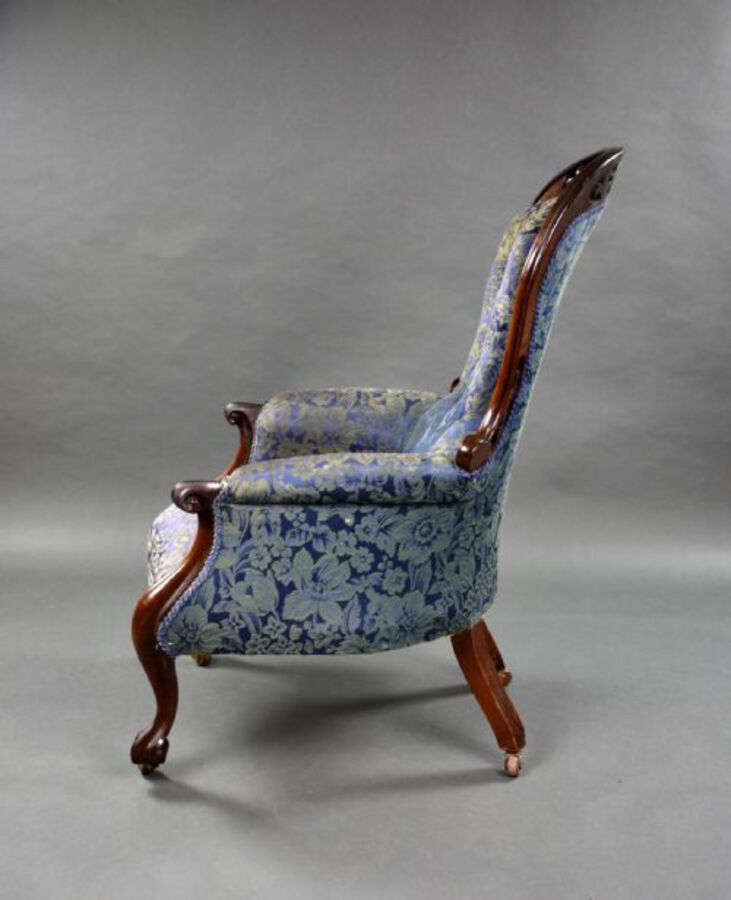 Antique Victorian Carved Walnut Open Armchair