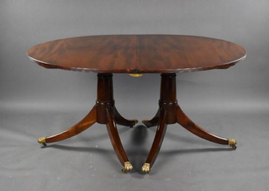 Antique Antique Mahogany Regency Style Pedestal Dining Table