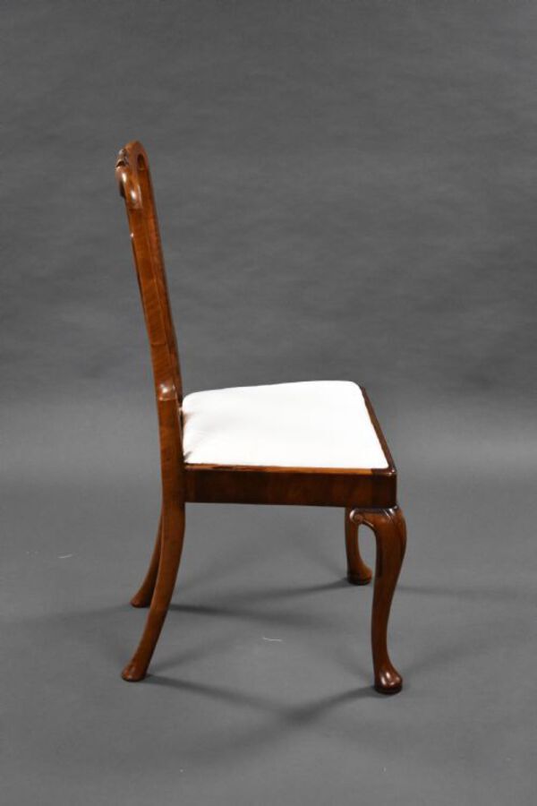 Antique Antique Walnut Extending Dining Table & 8 Chairs