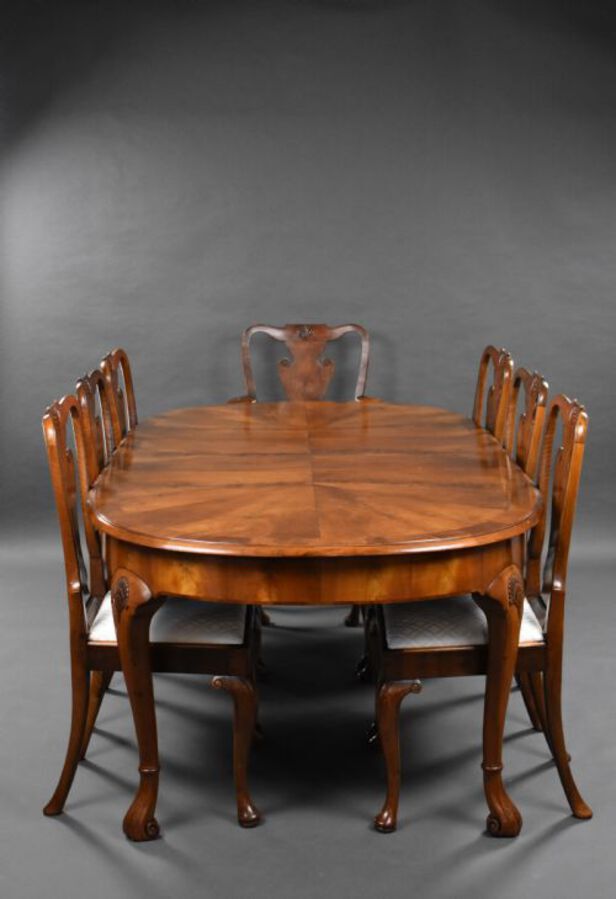 Antique Antique Walnut Extending Dining Table & 8 Chairs