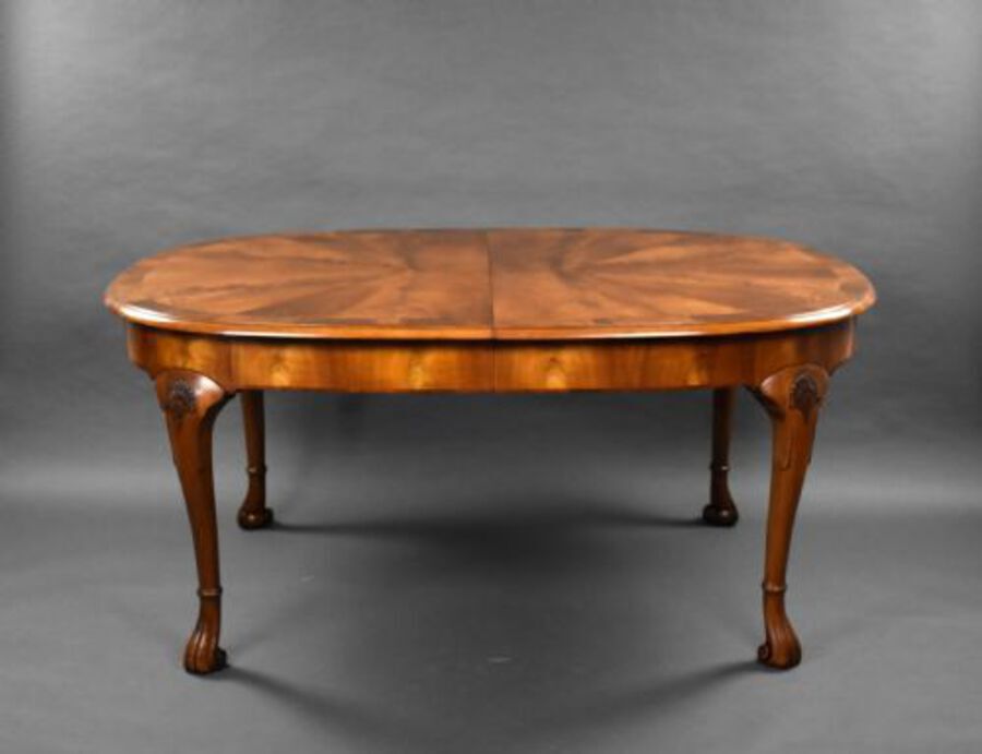 Antique Antique Walnut Extending Dining Table & 8 Chairs