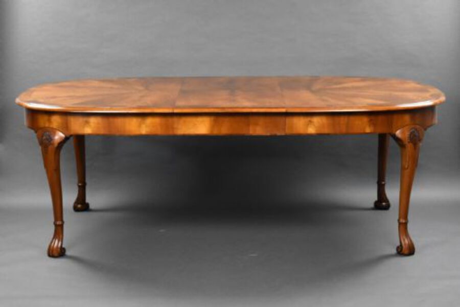 Antique Antique Walnut Extending Dining Table & 8 Chairs