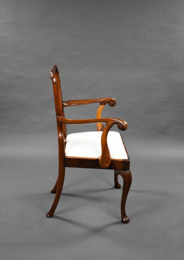 Antique Antique Walnut Extending Dining Table & 8 Chairs