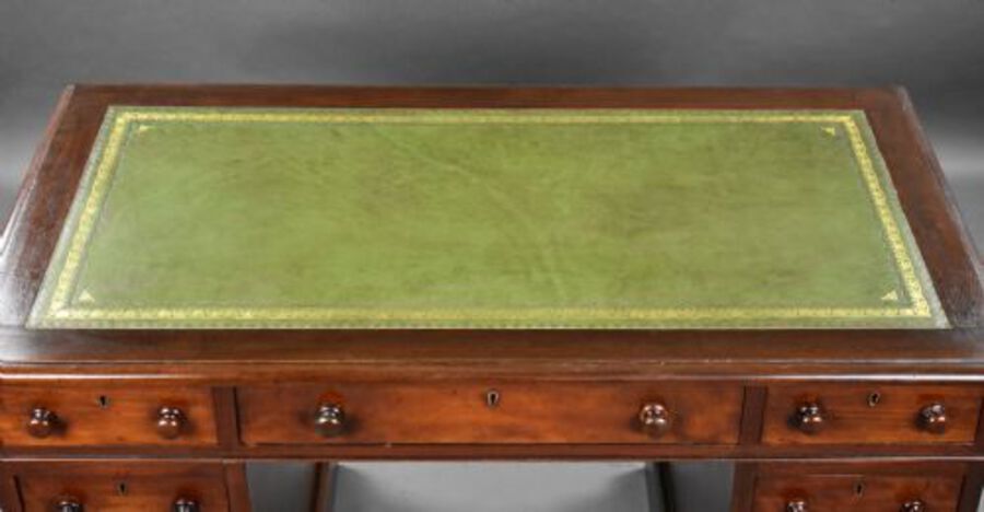 Antique Victorian Mahogany Pedestal Desk