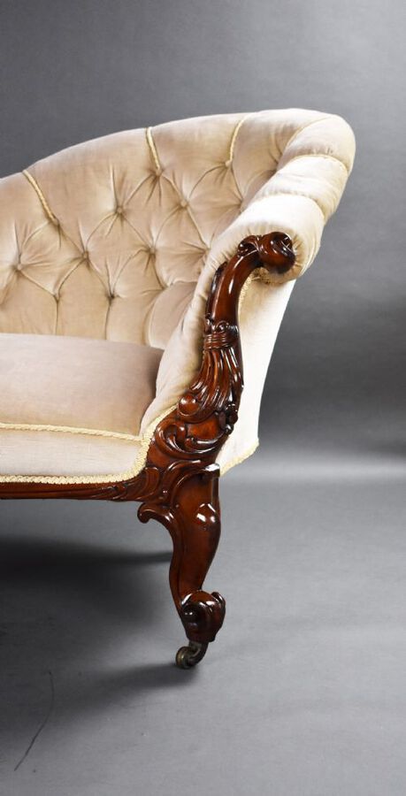 Antique Victorian Mahogany Chaise Lounge