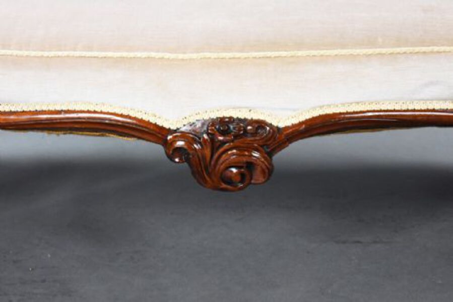 Antique Victorian Mahogany Chaise Lounge