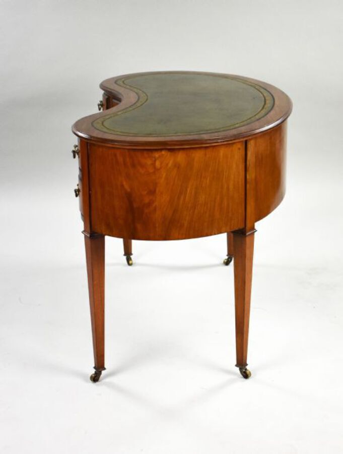 Antique Edwardian Mahogany Kidney Shaped Desk