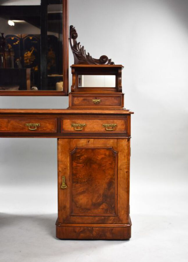 Antique Victorian Burr Walnut Dressing Table