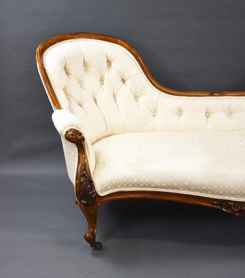 Antique Victorian Walnut Double Ended Chaise Lounge