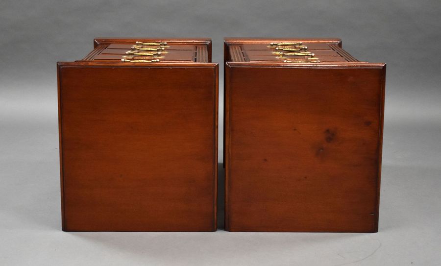 Antique Pair of Edwardian Mahogany Bedside Chests