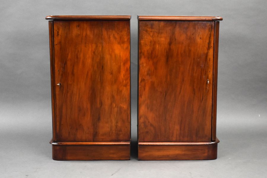 Antique Pair of Victorian Burr Walnut Bedsides