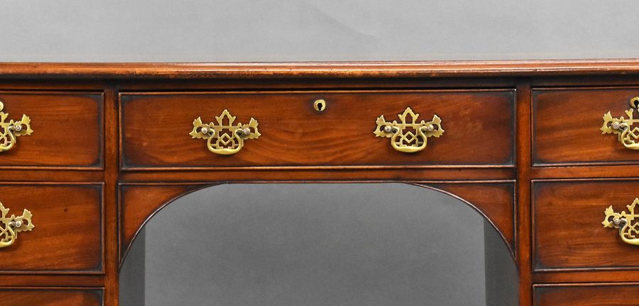 Antique George III Mahogany Kneehole Desk