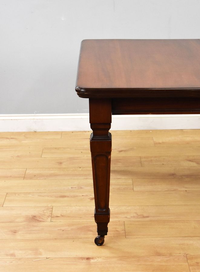 Antique Victorian Mahogany Extending Dining Table