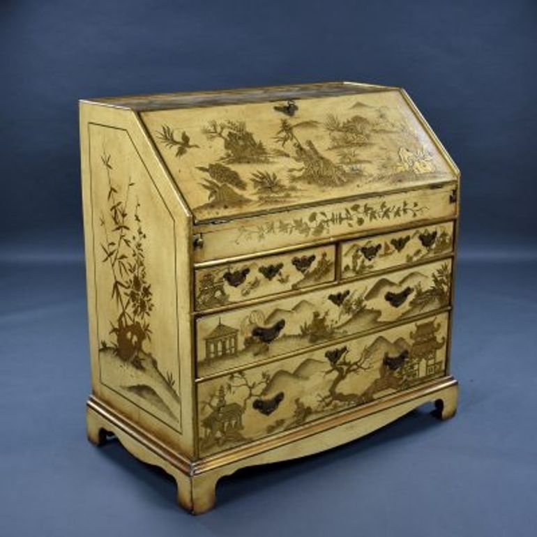 18th Century Chinoiserie Bureau