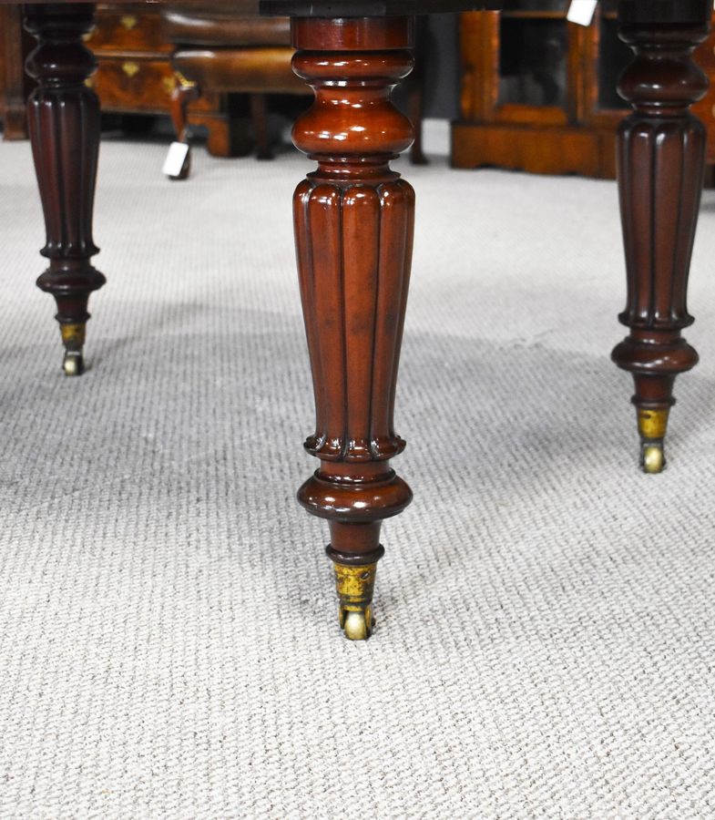 Antique Victorian Mahogany Extending Dining Table